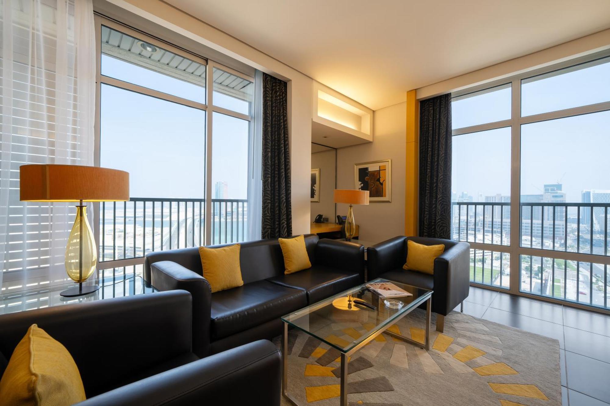 אבו דאבי Hala Arjaan By Rotana, Deluxe Hotel Apartments מראה חיצוני תמונה